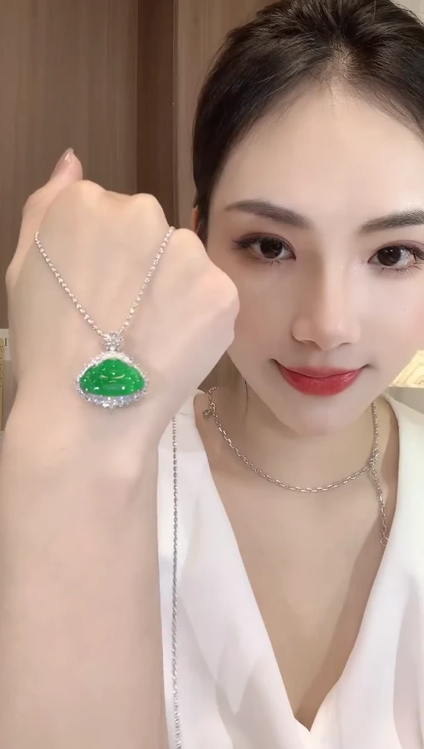 翡翠18K金镶嵌吊坠(不含链)C40