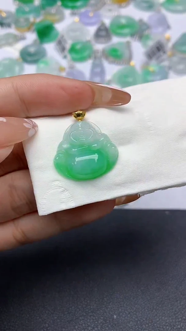 颈饰18K金镶嵌翡翠a货假一赔三支持复检百元上9元证书费自理