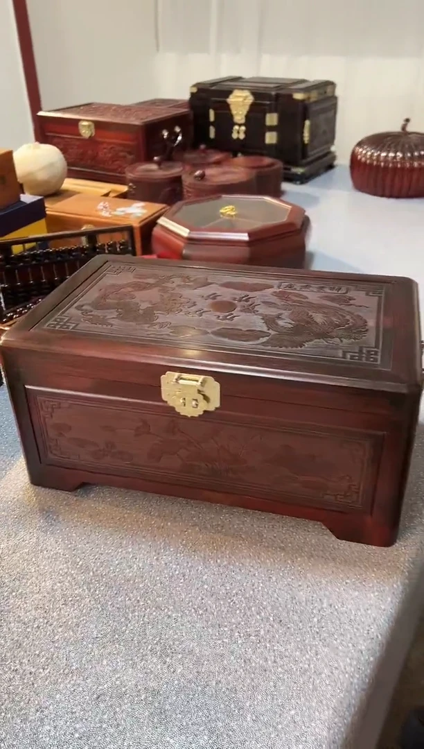 红酸枝木类成套家具巴里黄檀 龙凤呈祥彩礼箱40*25*18.5
