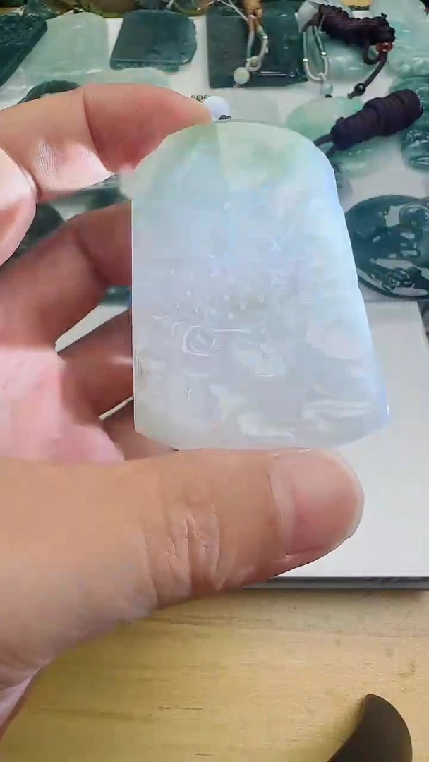 翡翠未镶嵌颈饰多样性随机发其一
