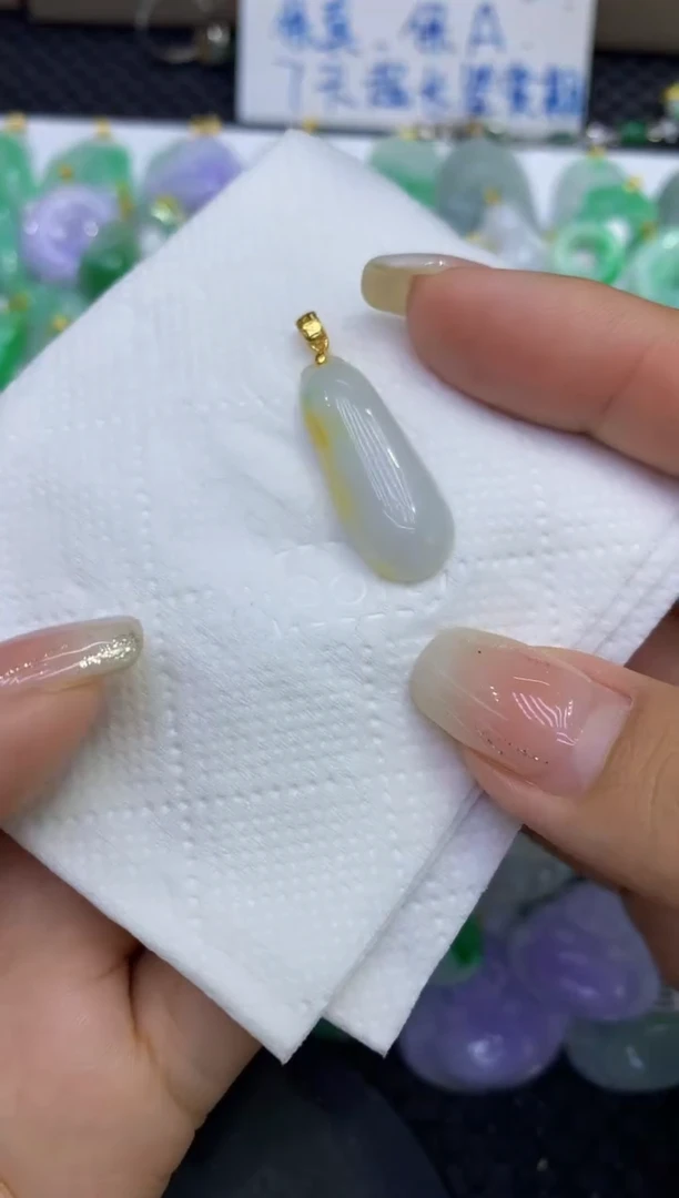 颈饰未镶嵌翡翠天然缅甸A货翡翠