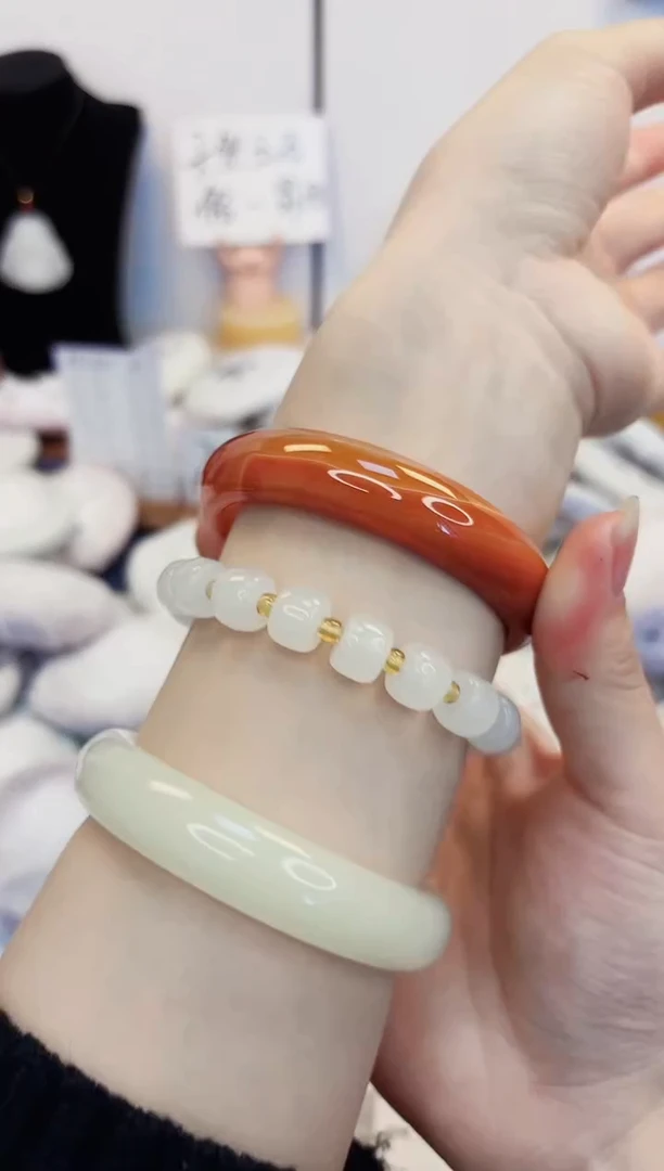 【闪购商品】石英质玉手镯未镶嵌255-玛瑙圈口59