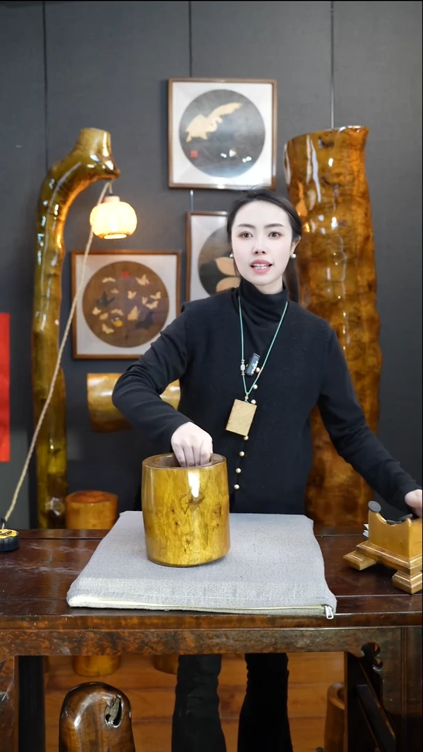 【闪购商品】金丝楠金丝楠木笔筒