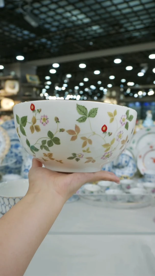 骨瓷娜娜中古瓷器如图所示18