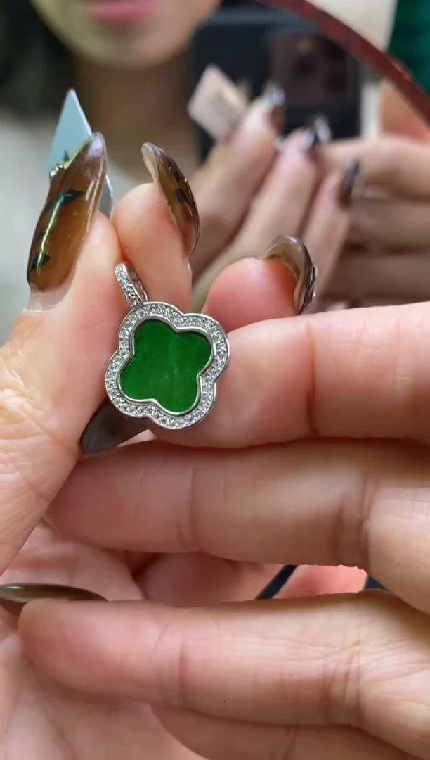 颈饰银S925镶嵌翡翠16698