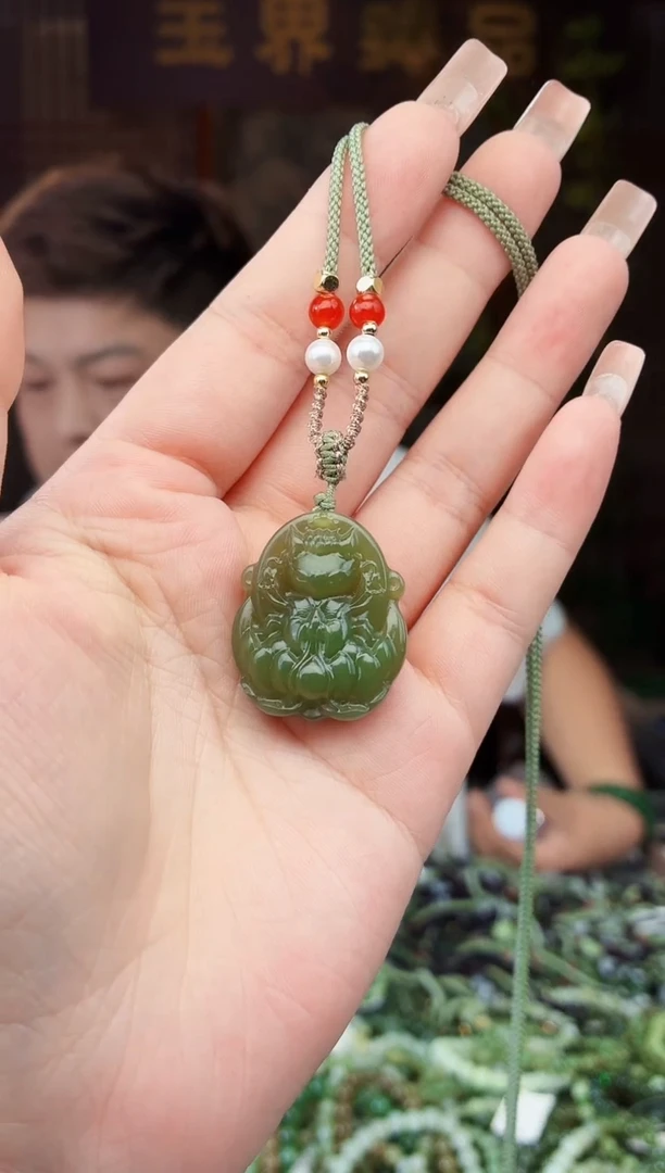 和田玉未镶嵌颈饰拍一发一