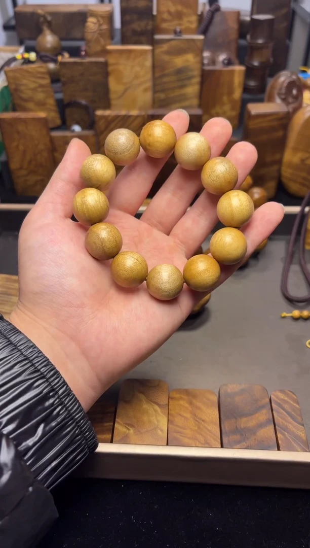 【闪购商品】楠木（金丝楠）其他2.0手串瑕（福利）110
