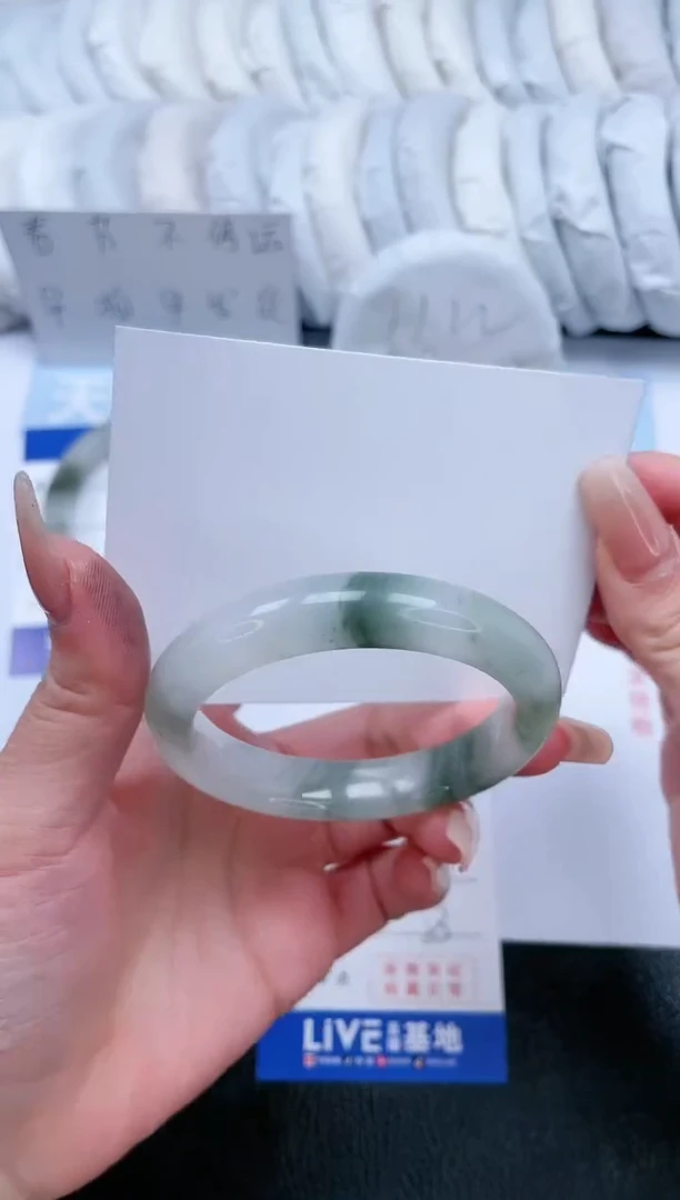 【闪购商品】石英质玉手镯未镶嵌T218-