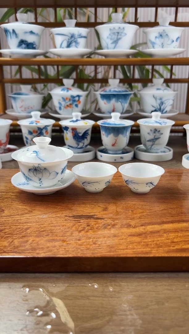 微瑕荷花鱼聚80ml三才盖碗+小玉兰杯2个