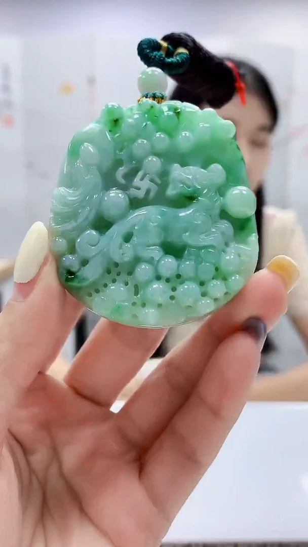 未镶嵌定制翡翠4812lr-毛货挂件57