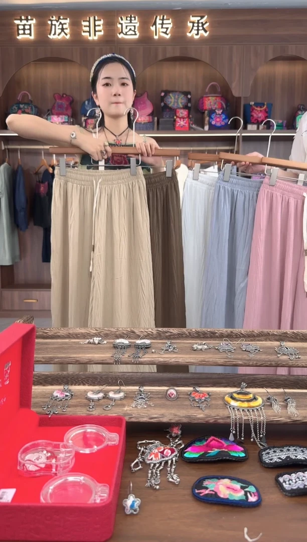 织绣扶光苗绣传承L22