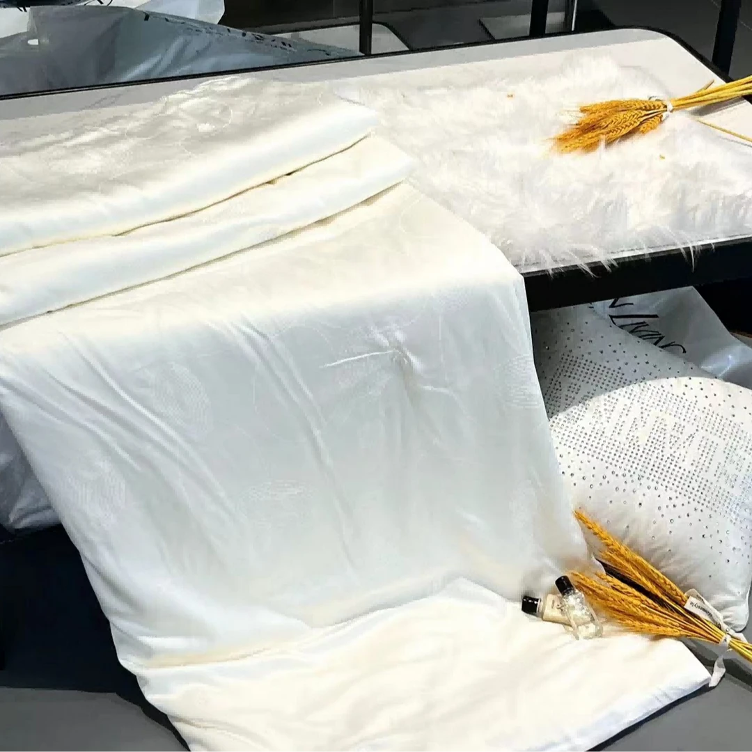 【硬货哥甄选】MAYLAI美来家纺-全棉提花蚕丝羽丝棉被