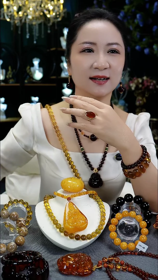 银S925镶嵌琥珀戒指缅甸天然琥珀棱面设计血珀戒指