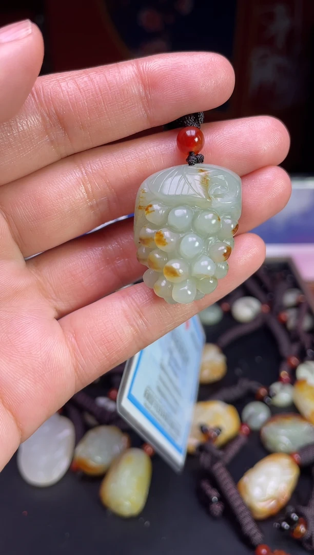 颈饰未镶嵌和田玉1