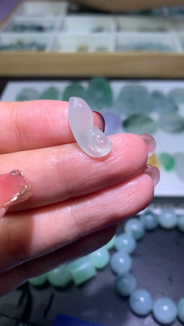 【闪购商品】定制翡翠未镶嵌毛货