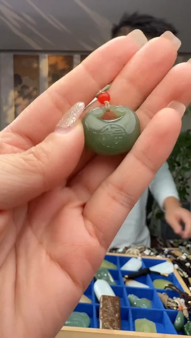 颈饰未镶嵌和田玉拍一发一多样性发货
