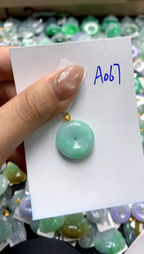 【闪购商品】翡翠颈饰18K金镶嵌111111111