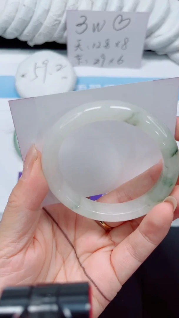 未镶嵌手镯石英质玉311-56.3