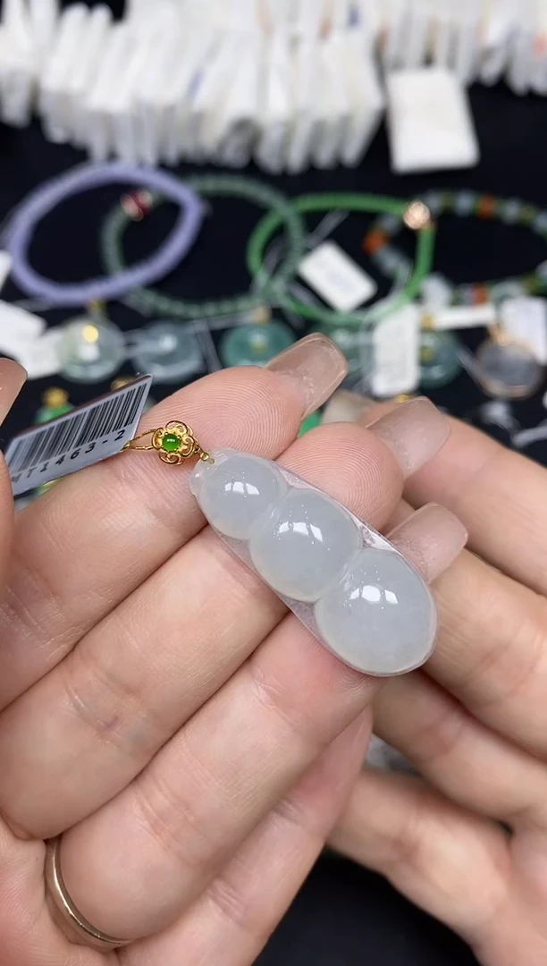 吊坠(不含链)18K金镶嵌翡翠豆子18K金扣镶嵌@@CMT1463-2