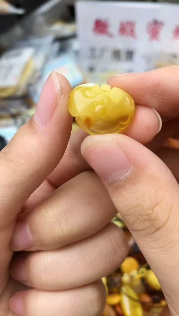 【闪购商品】琥珀珠宝奇石未镶嵌84351