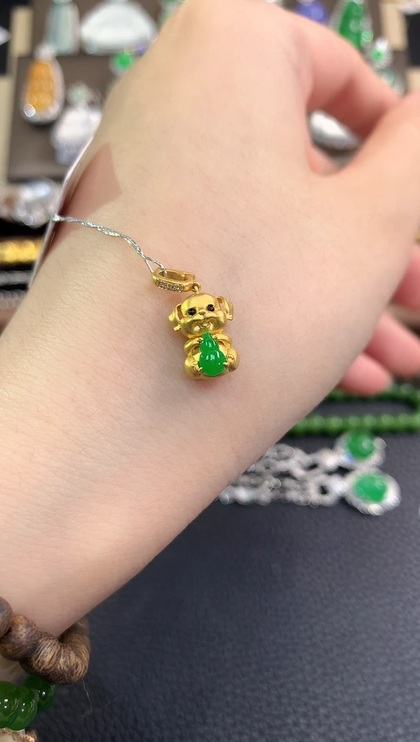 翡翠18K金镶嵌吊坠(不含链)春日珠宝 B11多样性一件发