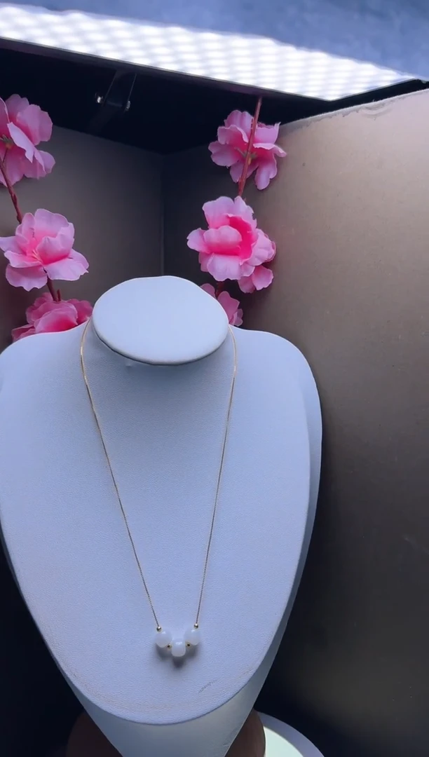 和田玉银S925镶嵌颈饰吊坠