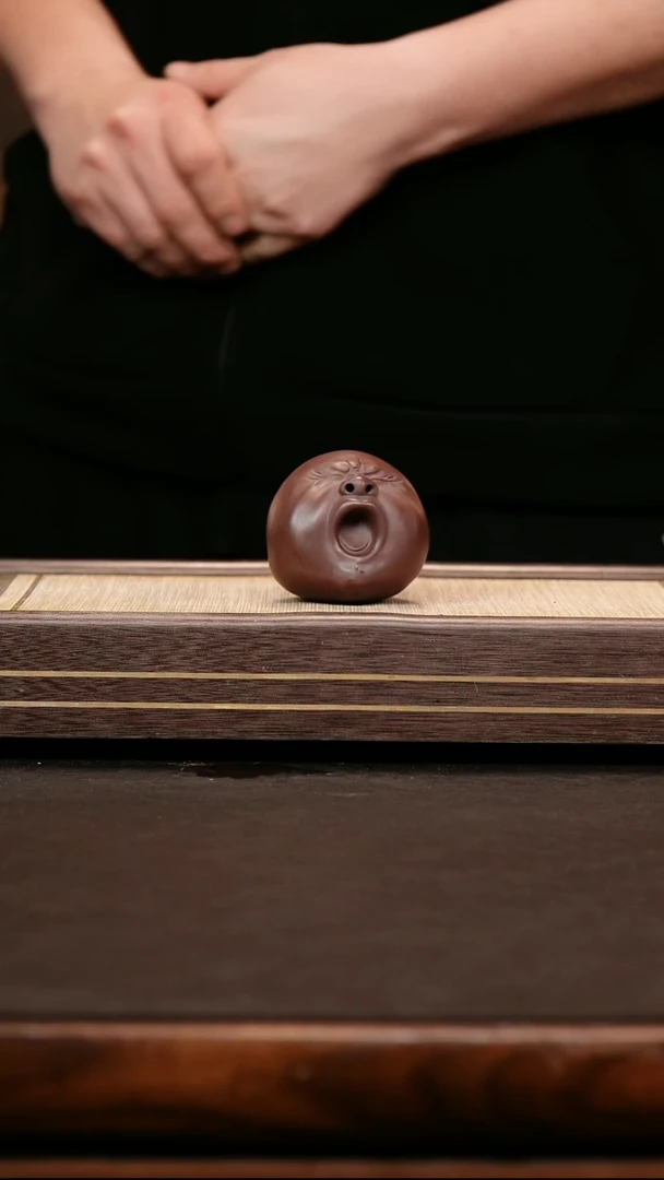 茶壶紫砂茶宠 哈切