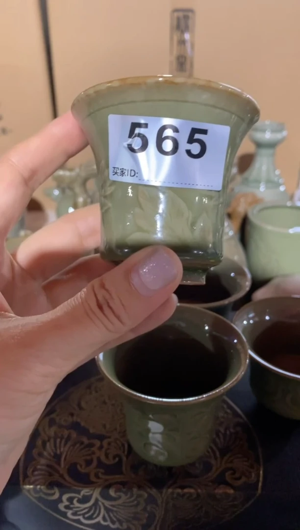 瓷片爱****。L002 手工刻花闻香杯565号