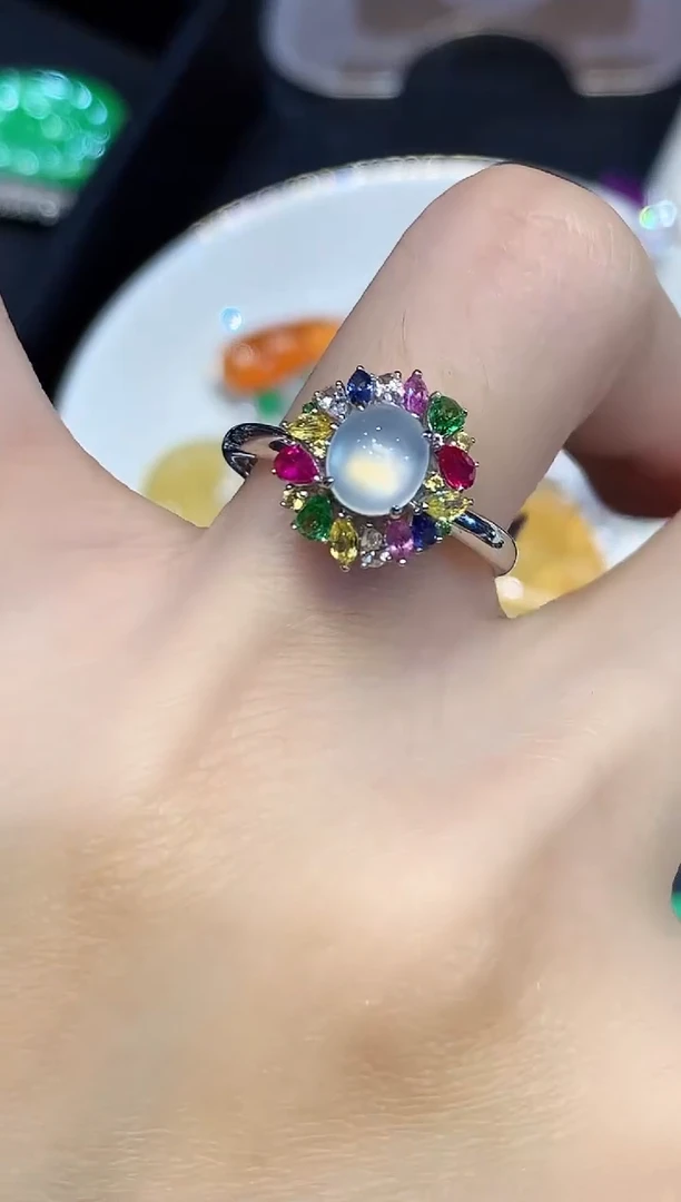 18K金镶嵌戒指翡翠YS