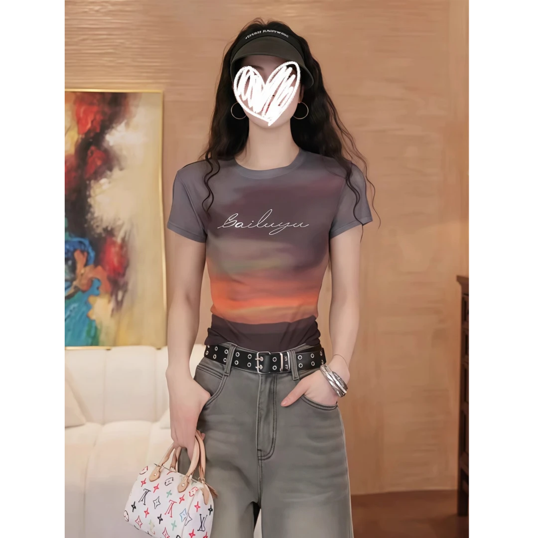 美式气质时尚短袖t恤女2025夏季新款新款洋气T恤衫休闲短款上衣