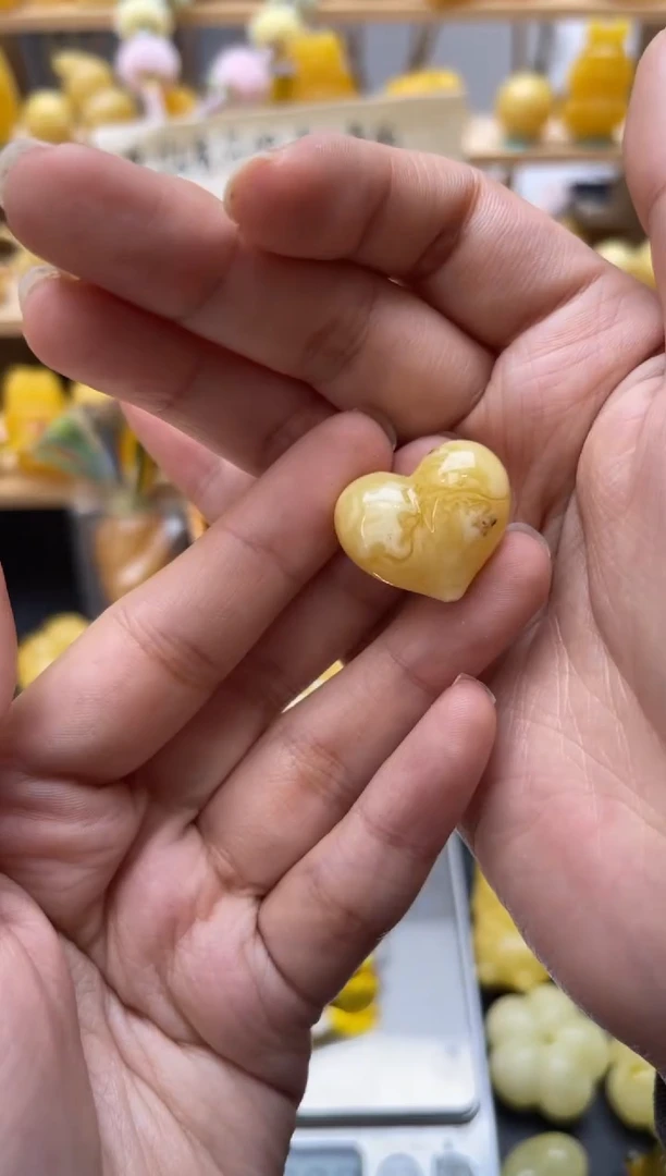 琥珀未镶嵌珠宝奇石055琥珀蜜蜡微瑕