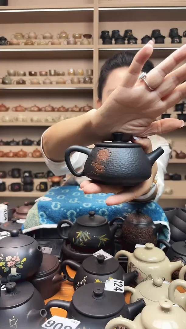 壶完品 锤纹祥云石瓢壶   463