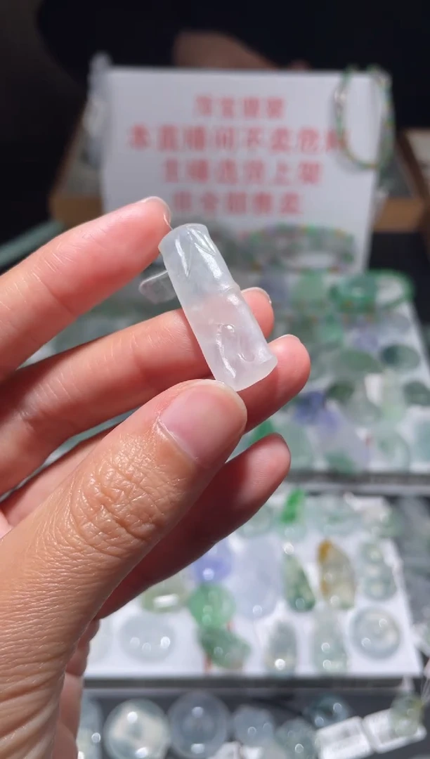 未镶嵌定制翡翠向***?|毛货其它+0