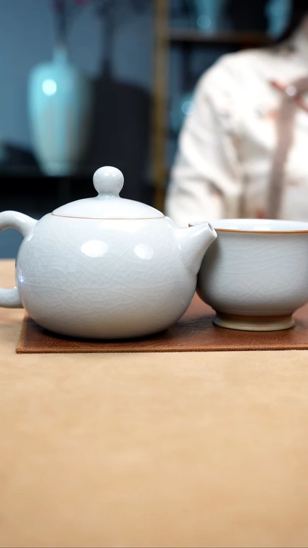 【闪购商品】月白支钉西施壶一壶两杯