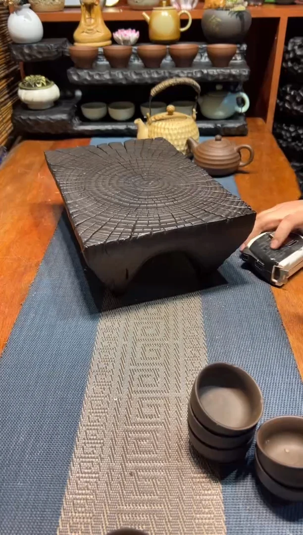 【闪购商品】香樟木木雕一物一拍