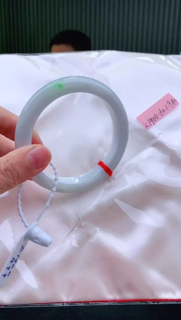 未镶嵌手镯翡翠60