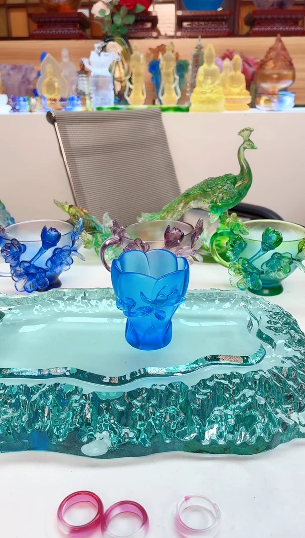 手工艺品琉璃天蓝色兰花杯