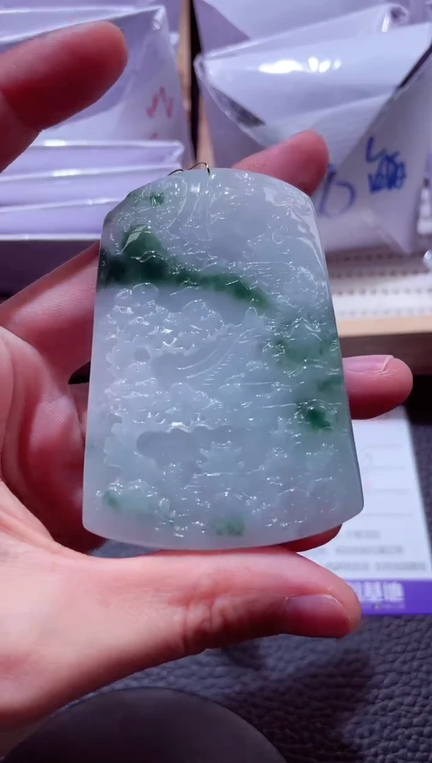 颈饰未镶嵌翡翠00000617