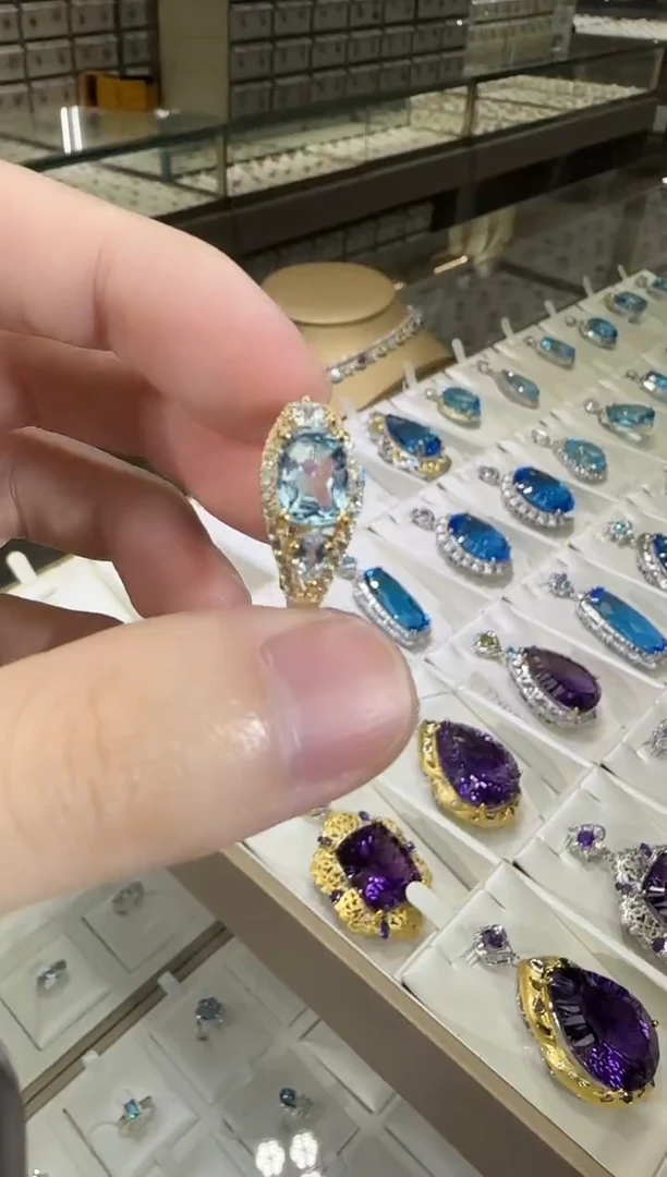 银S925镶嵌戒指托帕石排戒9*7mm