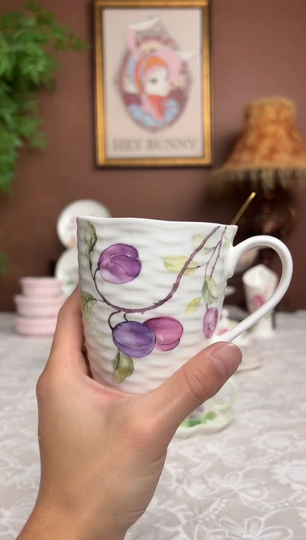 36%以上骨粉骨瓷浆果西梅马克杯+勺