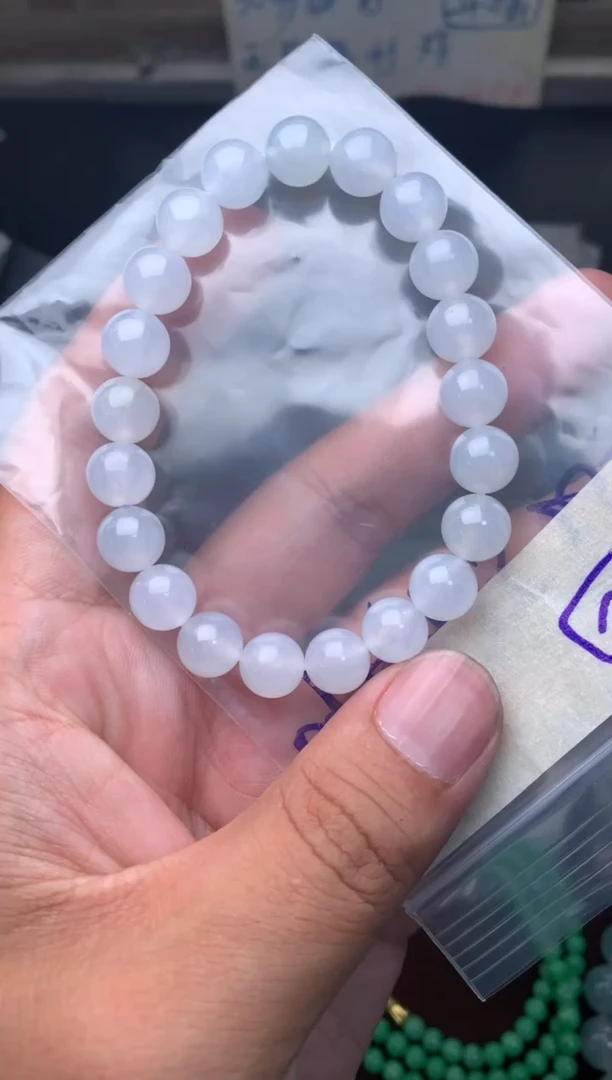 定制翡翠未镶嵌卡9.5翡翠手串
