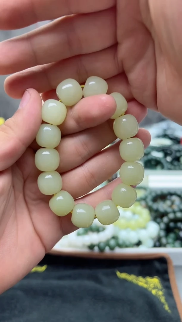 手串未镶嵌和田玉新疆若羌黄口16