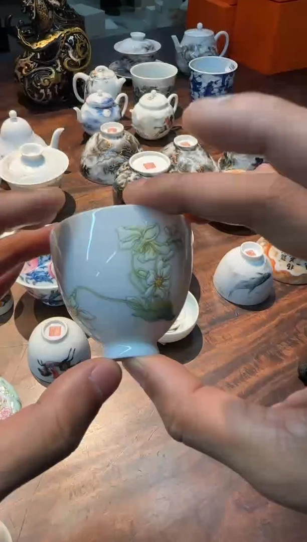 【闪购商品】艺林堂 粉彩水仙柳叶杯