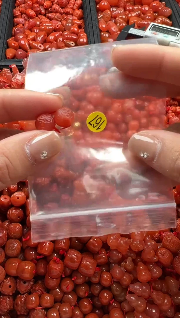 【闪购商品】南红玛瑙颈饰未镶嵌1