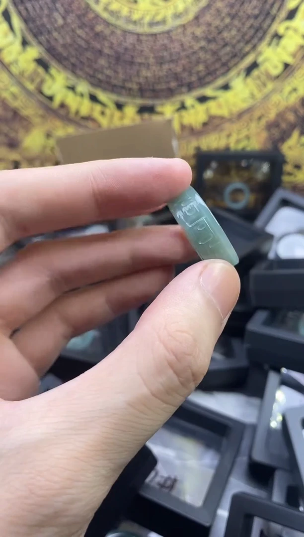 未镶嵌戒圈翡翠008