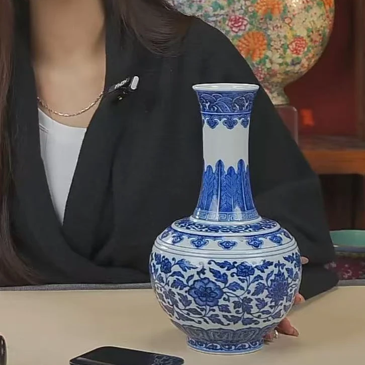 国呈拍卖古董瓷器