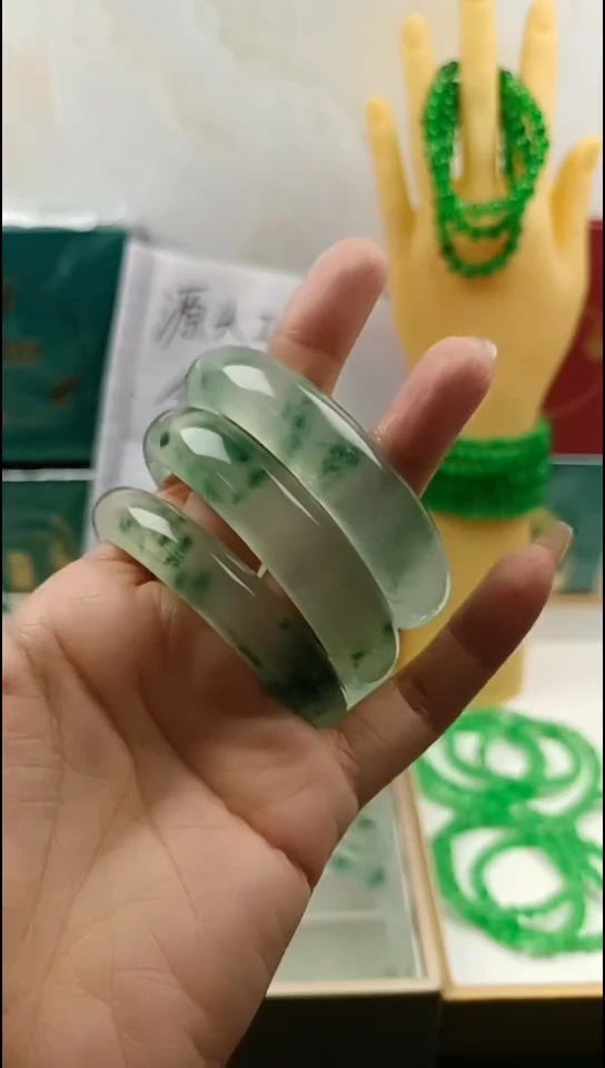 手镯玛瑙/玉髓未镶嵌手镯