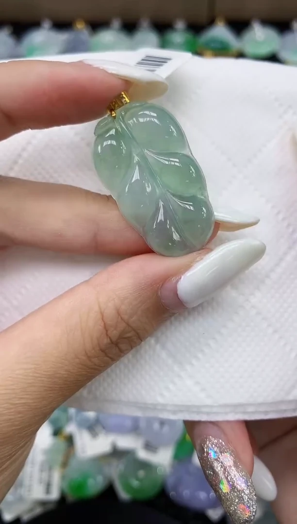 颈饰18K金镶嵌翡翠11111111111