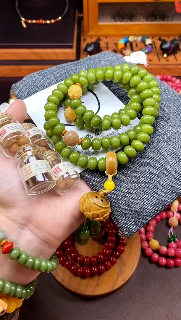 【闪购商品】白玉菩提手串青莲 绿菩提108多圈香盒款+香丸 新品