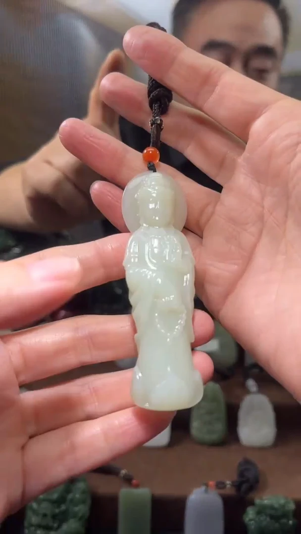 颈饰未镶嵌和田玉·